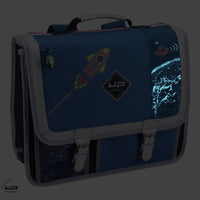 cartable ; cartable primaire ; cartable 41cm ; cartable enfant ; enfant ; recyclé ; phosphorescent ; lune ; espace ; fusée ; étoiles ; bleu ; cartable 41cm objectif lune